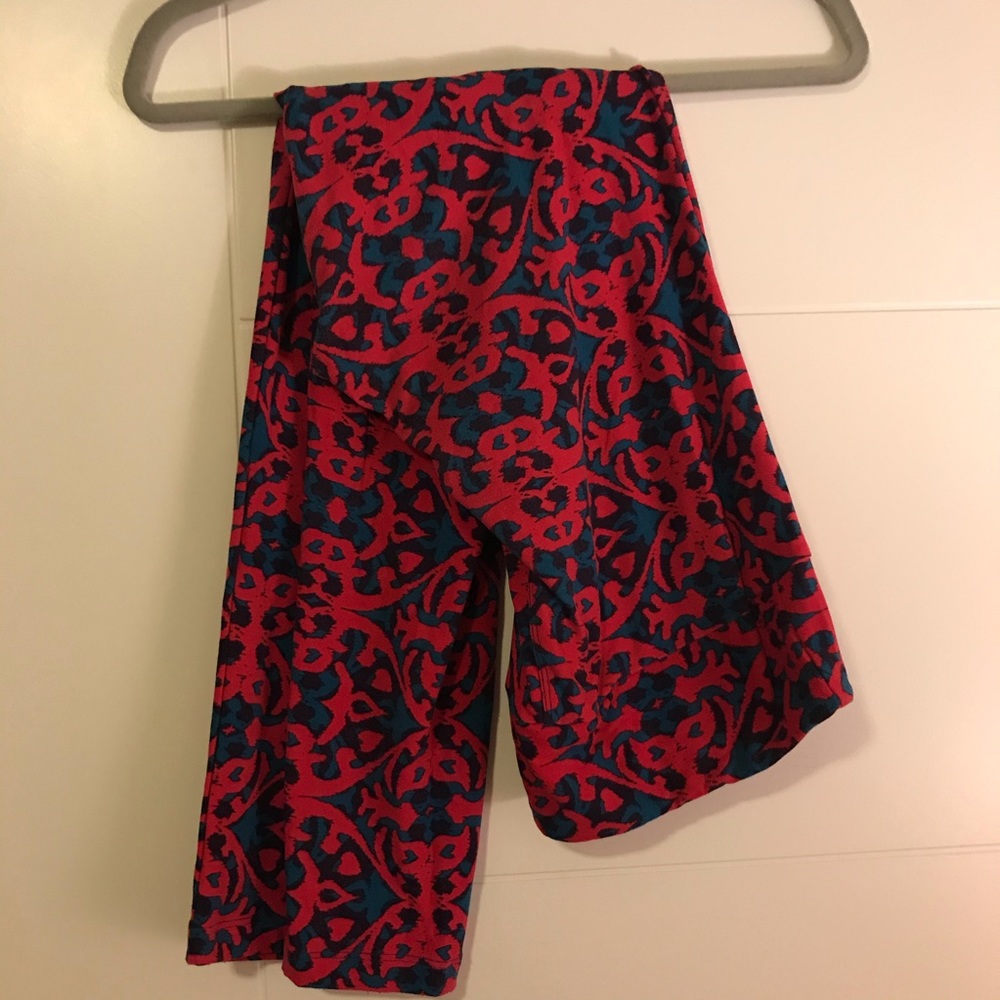 EUC Lularoe pink/teal Tall & Curvy leggings
